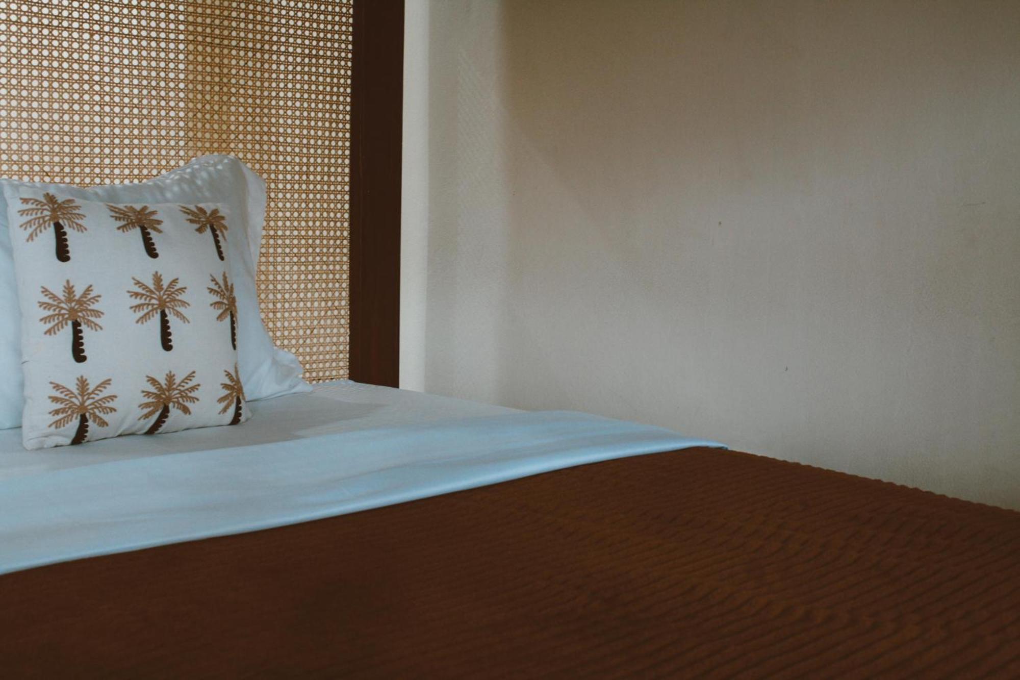Hotel Kala Surf Camp Uluwatu Exterior foto